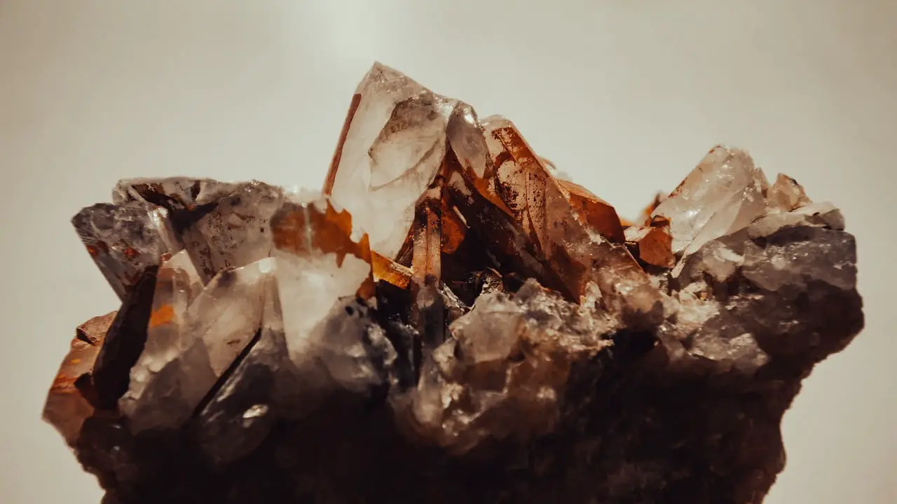 quartz stone quartz ore gemstone geology quartz crystal rocks and minerals quartz texture natural stone precious minerals geological formation quartz stone gemstone gemstone gemstone gemstone gemstone