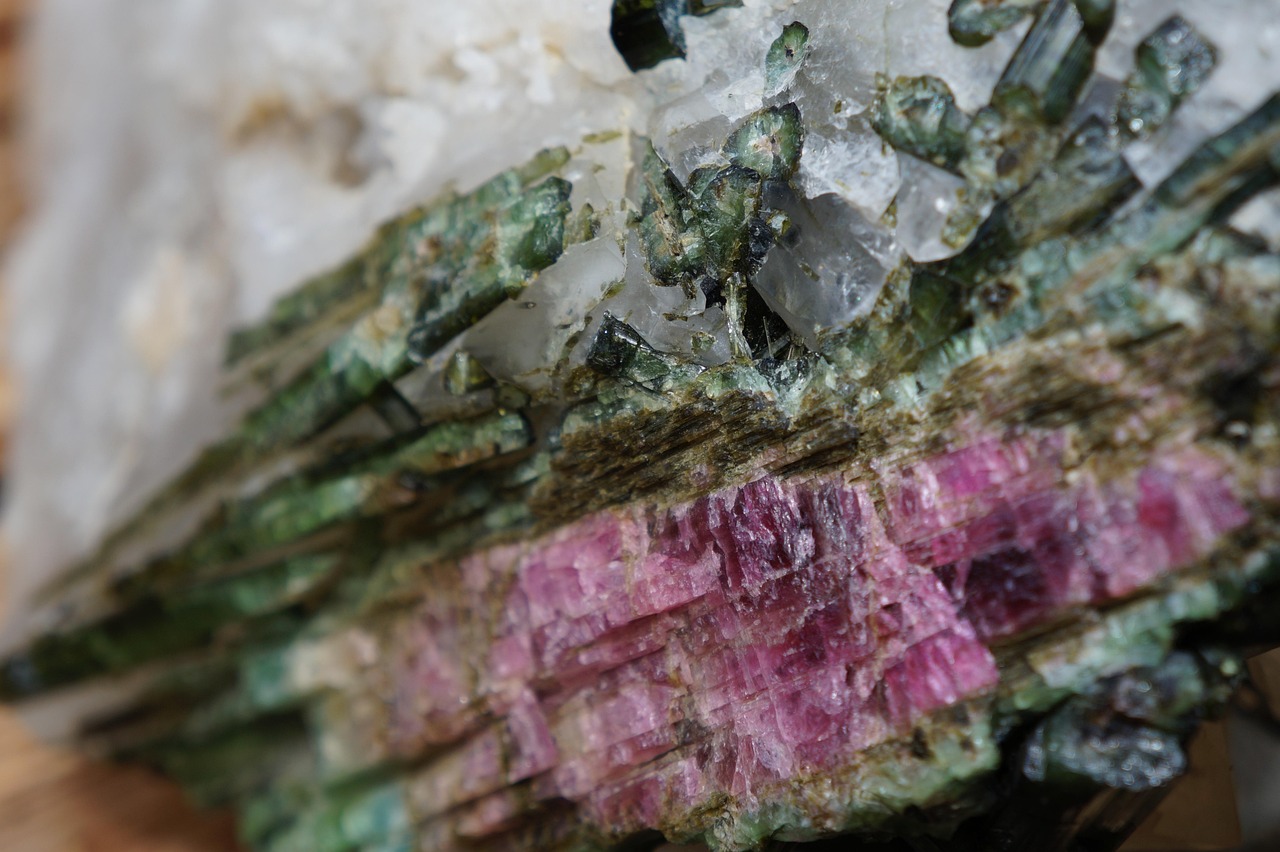 nature crystal desktop closeup geology tourmaline stone rock min mineral natural geological gem gemstone macro specimen quartz gemology gemmology precious collection tourmaline tourmaline tourmaline tourmaline tourmaline