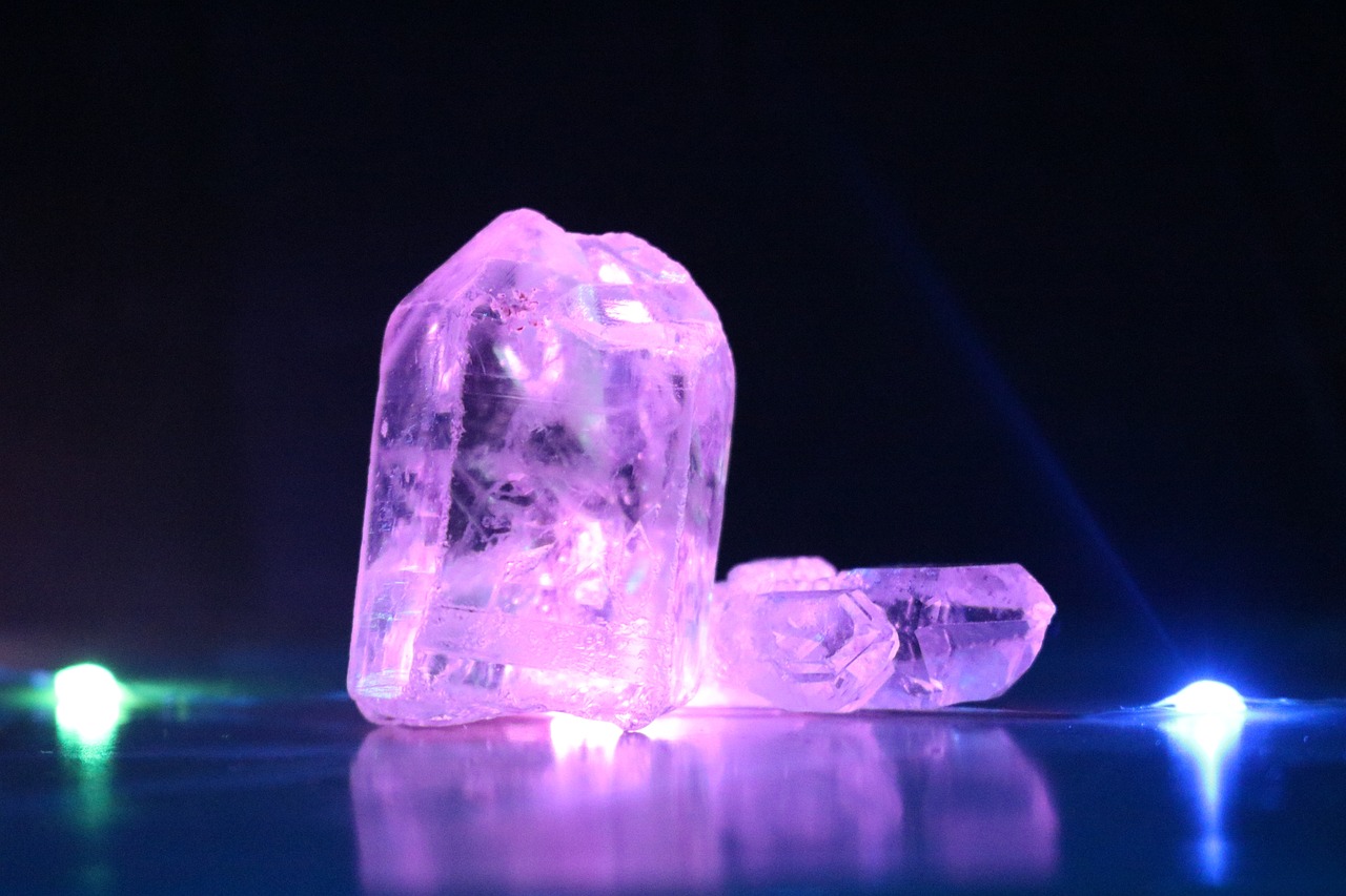 crystal quartz rock crystal minerals healing gems quartz healing healing healing healing healing gems