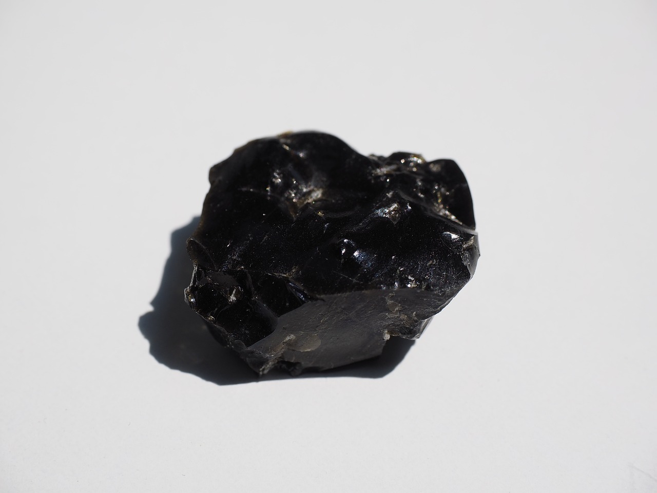 obsidian stone volcanic rock glass volcanic rock glass glittering broken mussel black obsidian obsidian obsidian obsidian obsidian