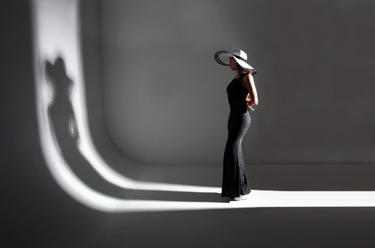 woman fashion model girl women poses shadow lady hat dress classic retro vintage spotlight studio light what creates elegant door light portrait art contrast twilight mysterious stranger incognita fashion fashion fashion fashion fashion women women women shadow shadow