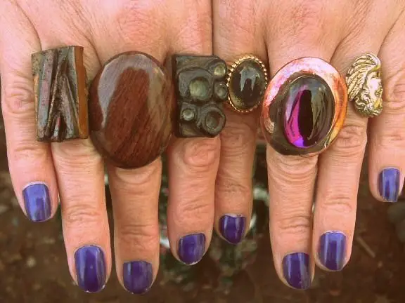 The Meaning of Purple in Mood Rings